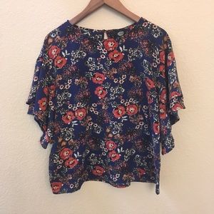 Bobeau- Floral Shirts Bell Sleeves Size Large